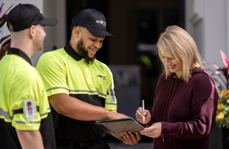 home delivery customer signing for delivery